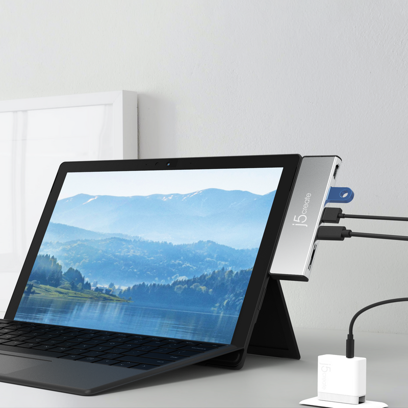 j5createはGen2ハブおよびPD充電できる 『Surface Pro 7専用 7in1ミニドック JCD324』を新発売。